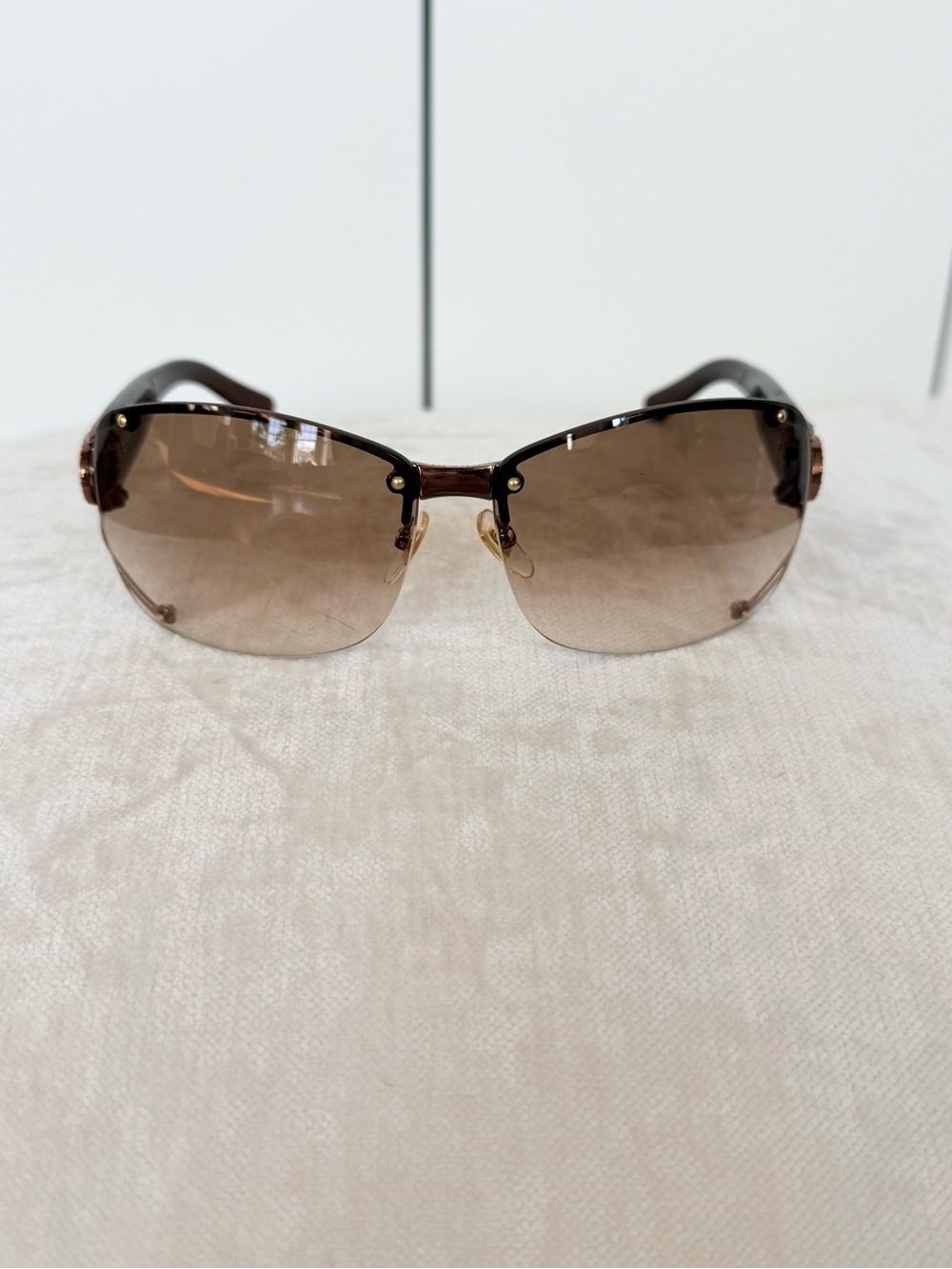 Gucci Brown Gradient Rimless Women's Sunglasses - Picture 3 of 14